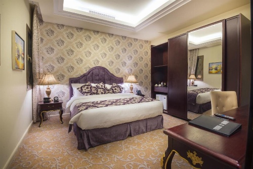Mira Trio Hotel image 34