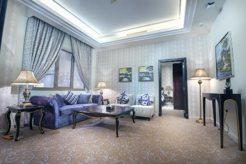 Mira Trio Hotel image 6